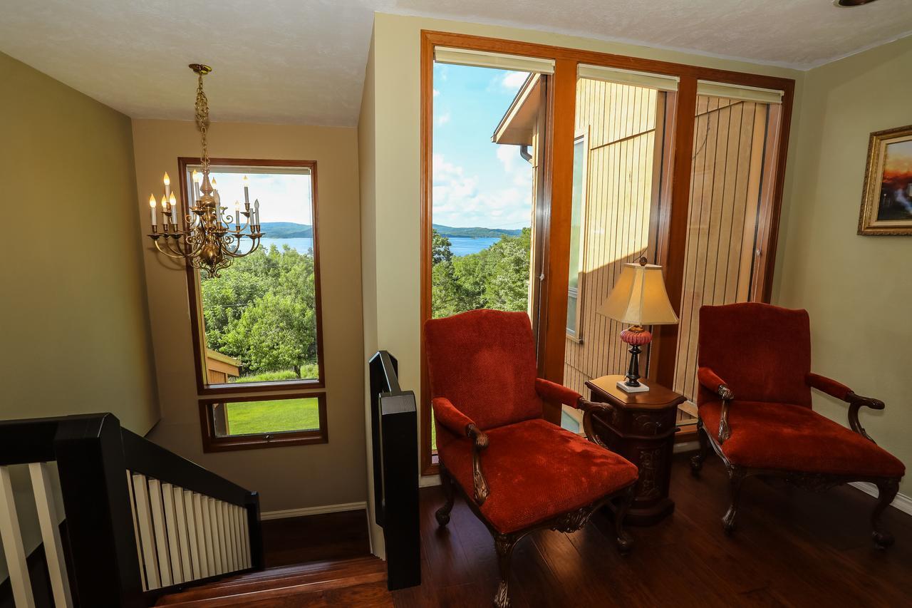The Lodge At Beaver Lake Bed And Breakfast Rogers Kültér fotó